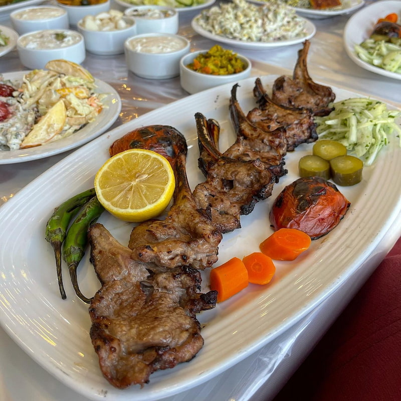 رستوران نادر یکی از بهترین کبابی های تهران