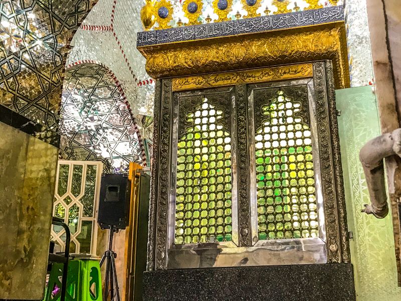 مکان های مذعبی تهران کجاست