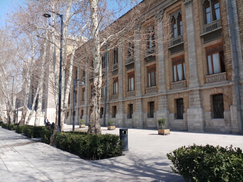 ساعت کاری باغ ملی