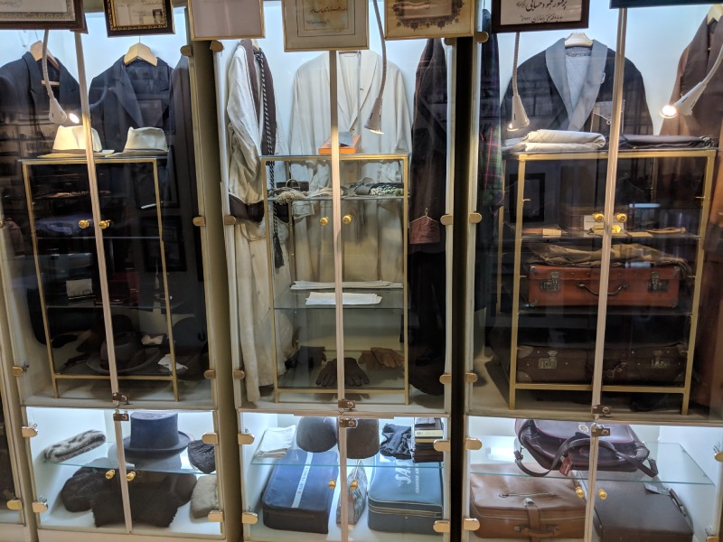 لباس دکتر حسابی