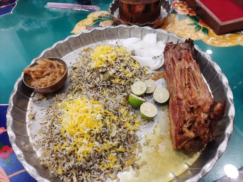 چلوگردن رستوران