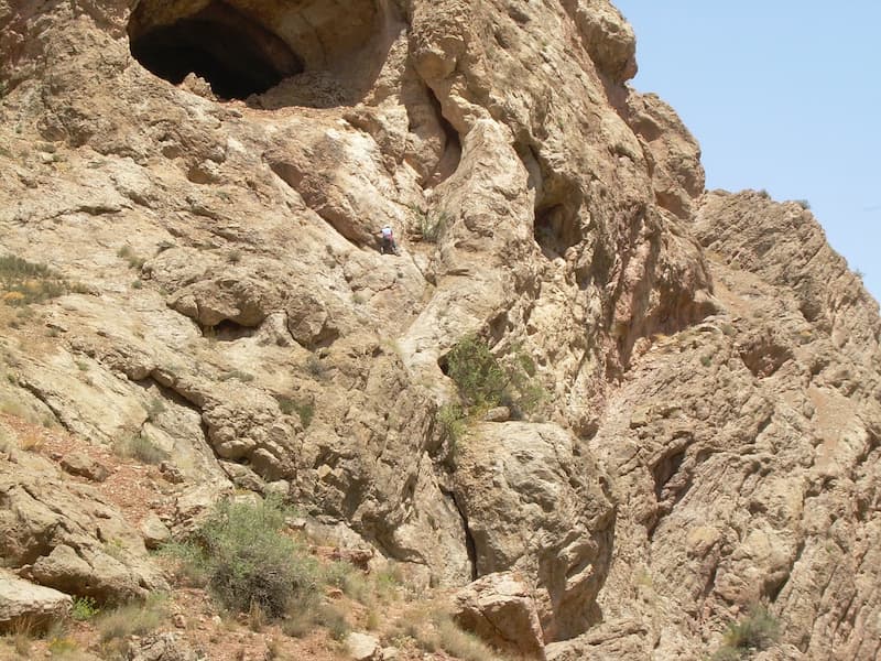 غار بورنیک از غارهای نزدیک تهران