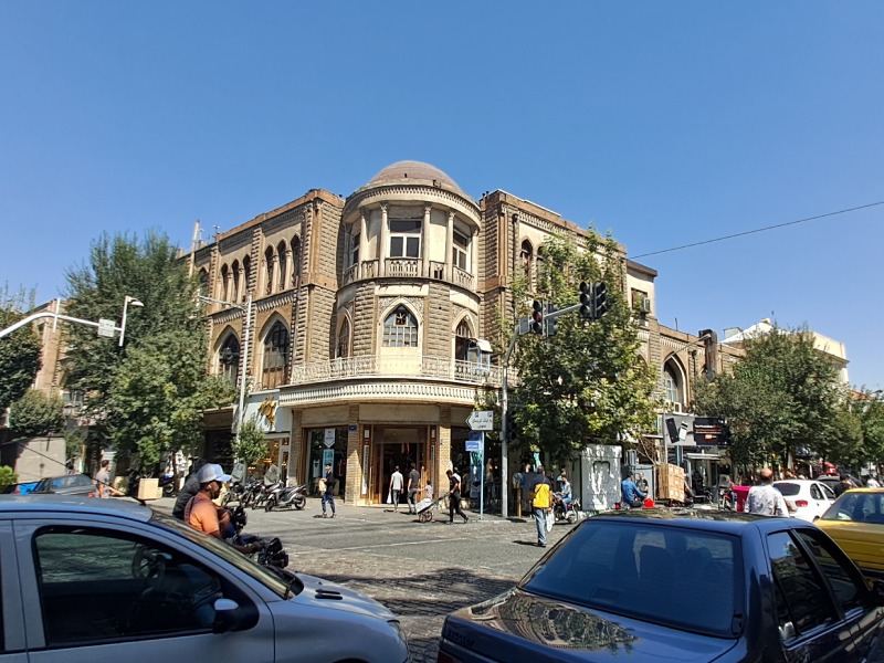 خیابان جمهوری تهران