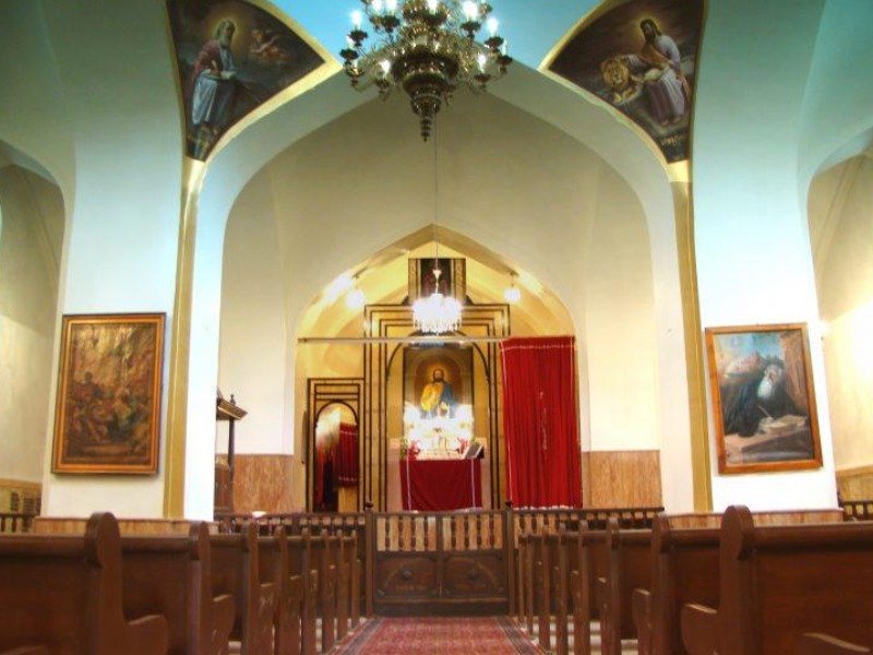 کلیسای سرکیس مقدس در خیابان جمهوری