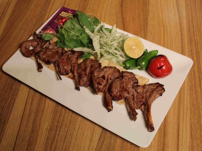 رستوران شب زدگان محله ازگل