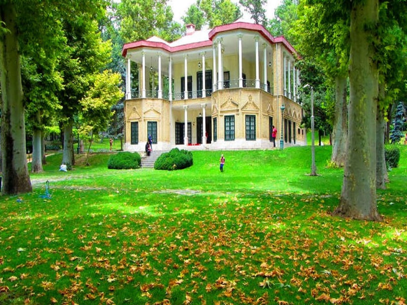 کاخ نیاوران خنک ترین جای تهران