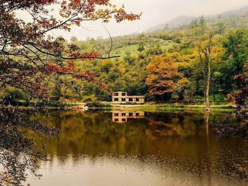 دریاچه شورمست