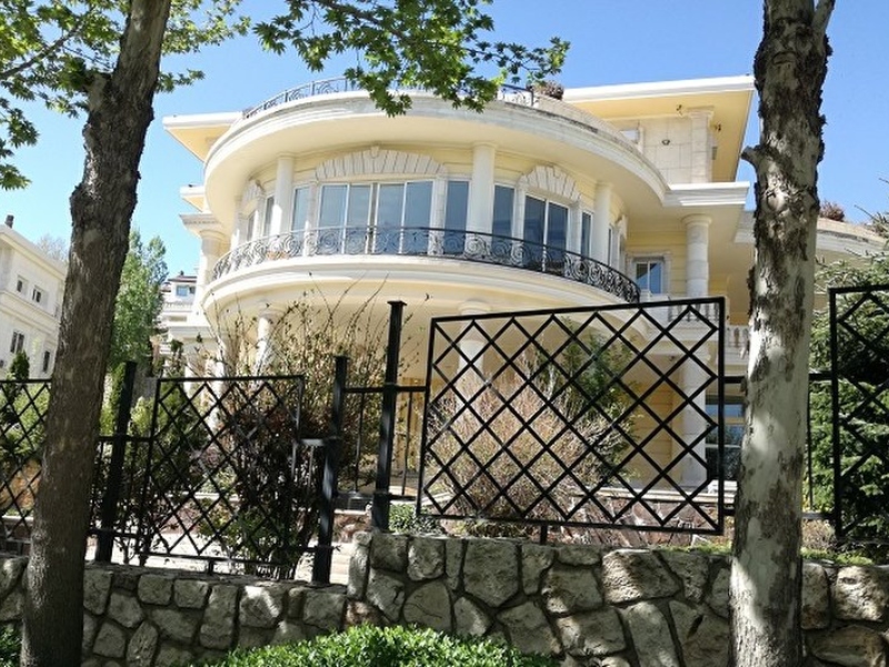 قیمت ویلا در باستی هیلز