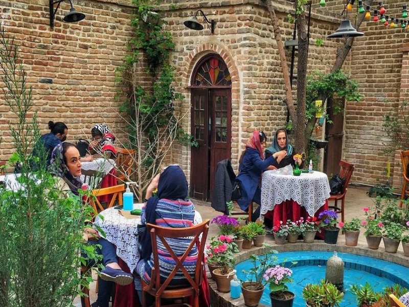 کافه نیکو ایرانشهر