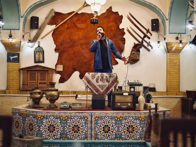 بهترین رستوران سنتی تهران با موسقی زنده