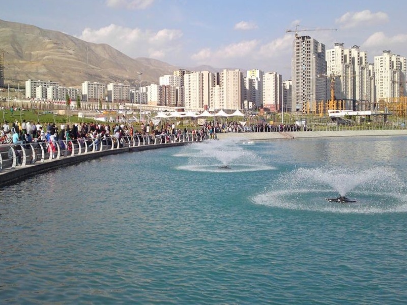 دریاچه چیتگر تهران