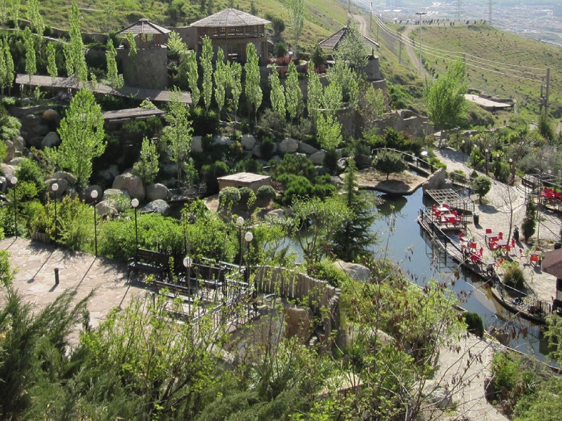 پارک آبشار تهران
