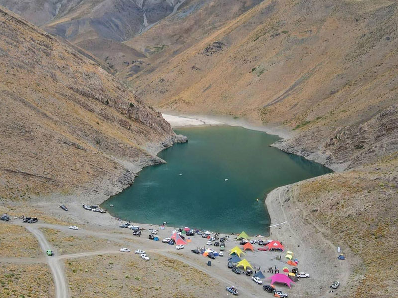 کمپینگ در دریاچه های اطراف تهران