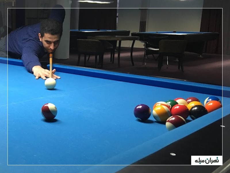 سالن بیلیارد باشگاه انقلاب