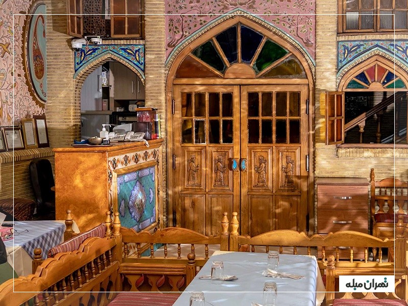 رستوران سنتی عالی قاپو با موسیقی زنده در تهران