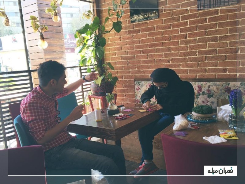 قرار دونفره کافه گدار