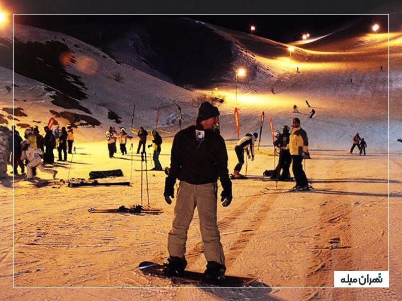 پیست اسکی شمشک در شب